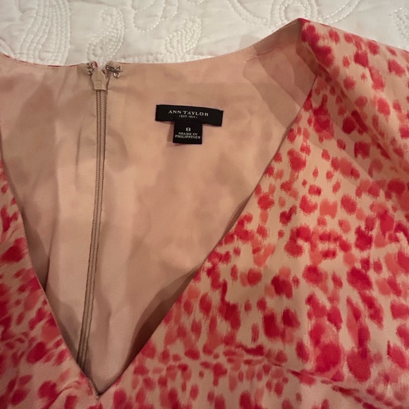 Ann Taylor size 8 dress. Coral, pink, tan. Excellent condition. - Picture 1 of 4